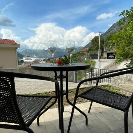 Nature Bay Apartment Kotor Exterior foto