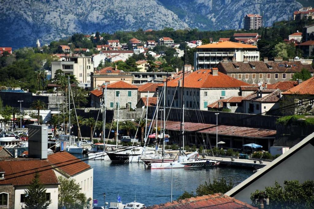Nature Bay Apartment Kotor Exterior foto